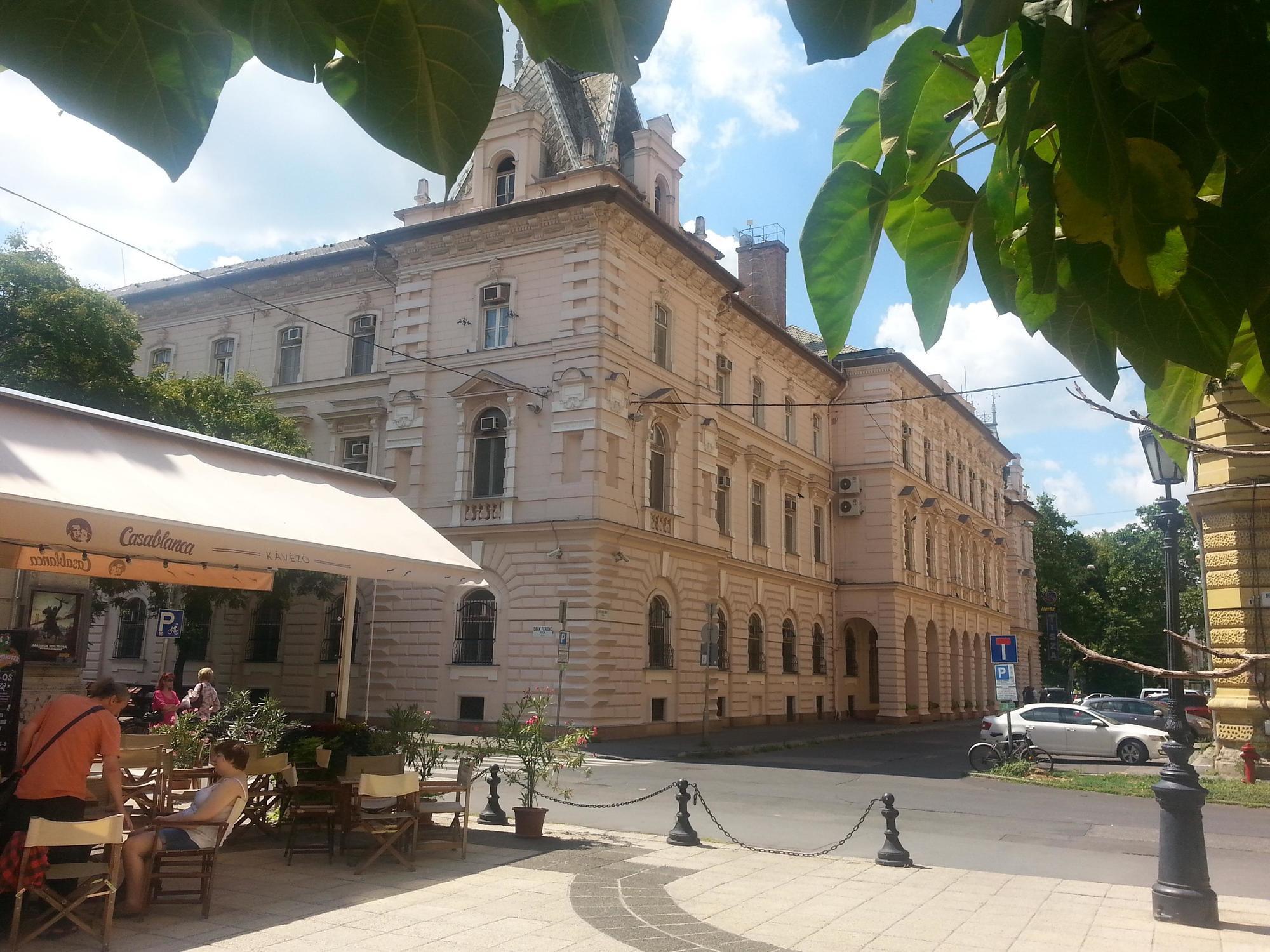 Tisza Hotel Szeged Exterior foto